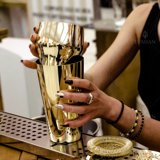 Zeus 900 | Shaker Parisienne |  900 ml Oro